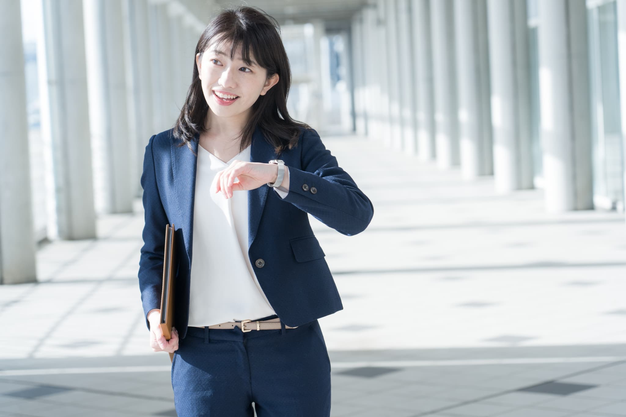 仕事で成果が出てきて楽しい女性